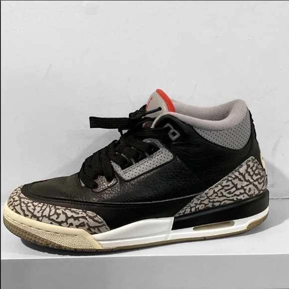 Nike Air Jordan 3 Retro Black Cement Size 6.5Y - Picture 2 of 15